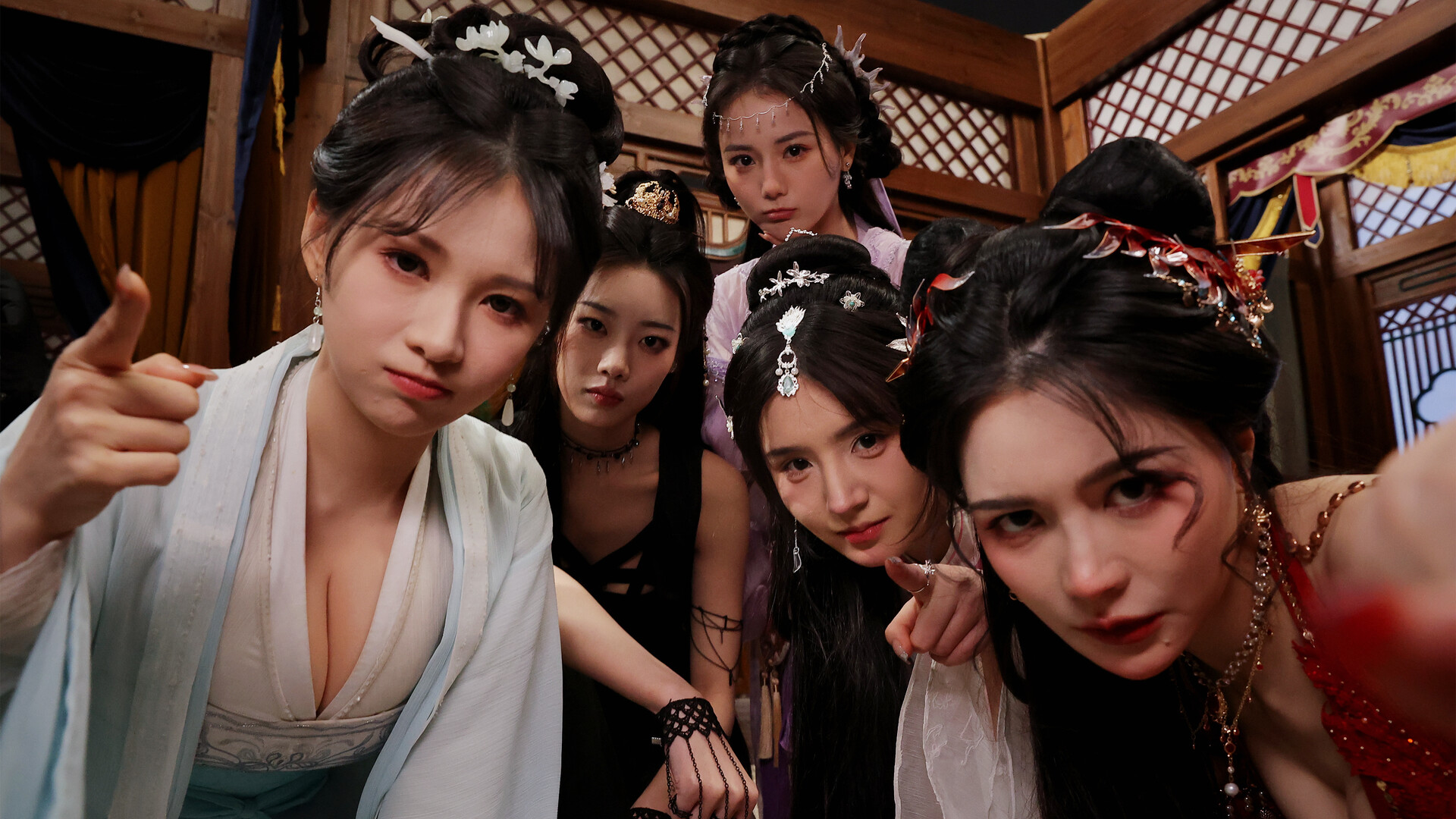 美女，请别影响我成仙全球版/Ladies, Don’t Tempt My Immortality客创社区-专注互联网轻资产资源整合与分享客创社区-专注互联网轻资产资源整合与分享